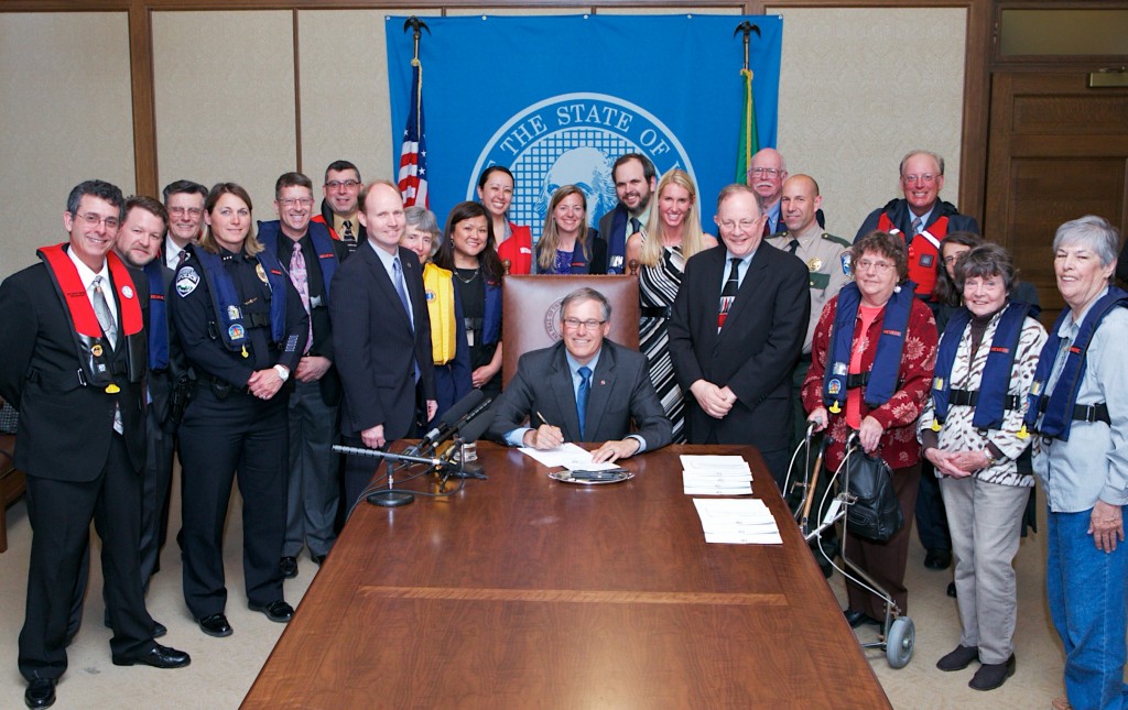 Governor Inslee signs Senate Bill No. 5437Relating to boating safety.