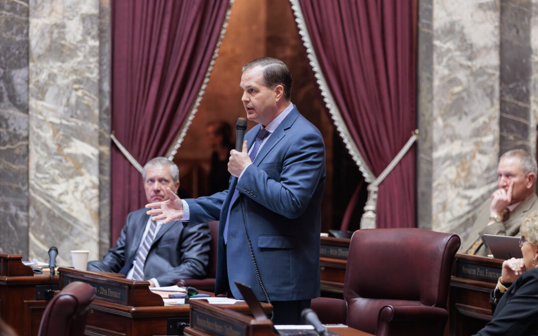 AUDIO: Sen. John Braun Slams Washington’s “No-Mask” Law for Federal Agents on the Lars Larson Show